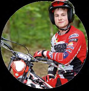 10 aktuell SPORT 19. September 2016 Mit Vollgas und Gefühl Trial bedeutet mir alles : Sportsoldat Hauptgefreiter Timmy Hippel will mit dem Motorrad Titel holen.