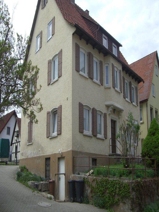 Ziegelstraße 6 Erhaltenswertes historisches Gebäude Wohnhaus Traufständiges, zweigeschossiges Wohngebäude, verputzter