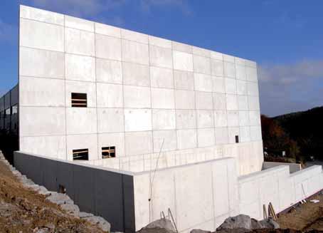 Kernkompetenz Industriebau Kurze Bauzeit im Hochbau ermöglicht zügige Errichtung eines Hochregallagers für Küberit Die Künne GmbH & Co.