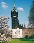 Marien und nicht zuletzt die Lutherhalle, heute das größte reformationsgeschichtliche Museum der Welt, bewahren die kulturellen Traditionen der