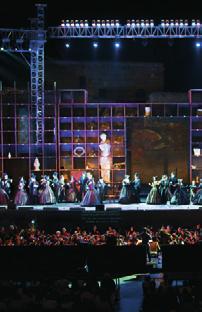 Pafos Opernfestival: Das prächtige Spektakel, das jedes Jahr im September vor malerischer Kulisse am Hafen von Pafos, vor dem mittelalterlichen Fort stattfindet, zieht
