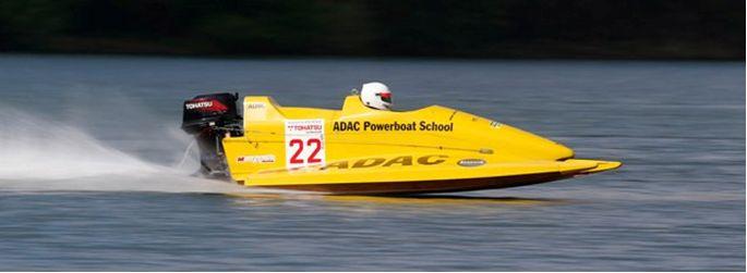 ADAC Powerboat School Teil I Fast moves on waters Ausschreibung 1. Veranstaltung ADAC Powerboat School Teil I für den ADAC Motorboot Cup am: Samstag, 19. September 2015 2.
