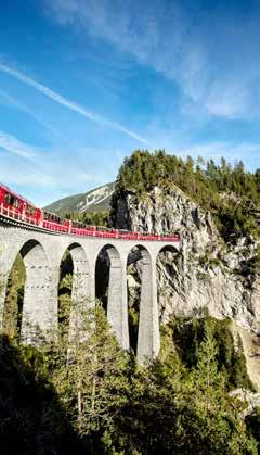 ein köstliches Dinner zu zweit - bei diesem Angebot bleiben keine Wünsche offen. Entdecken Sie die schönsten Orte im Bündnerland und profitieren Sie von freier Fahrt mit dem GraubündenPass.