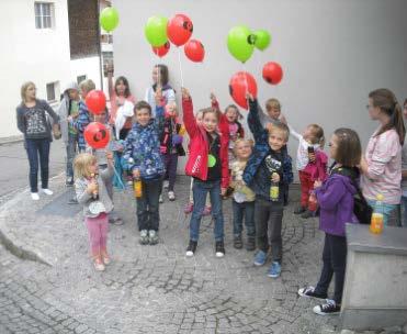 April 2014 hat das Jugendteam die Kinder zu einem "Karfreitagsweg" eingeladen.