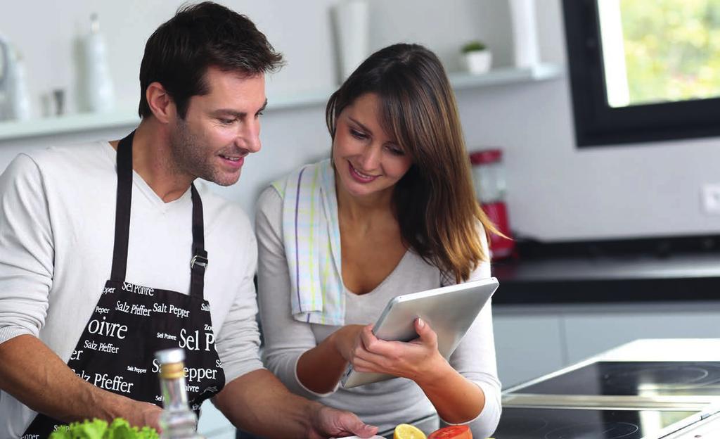 Intelligente Technik: Vernetzte Haushaltsgeräte in der Küche. Unser Zuhause befindet sich im digitalen Wandel.
