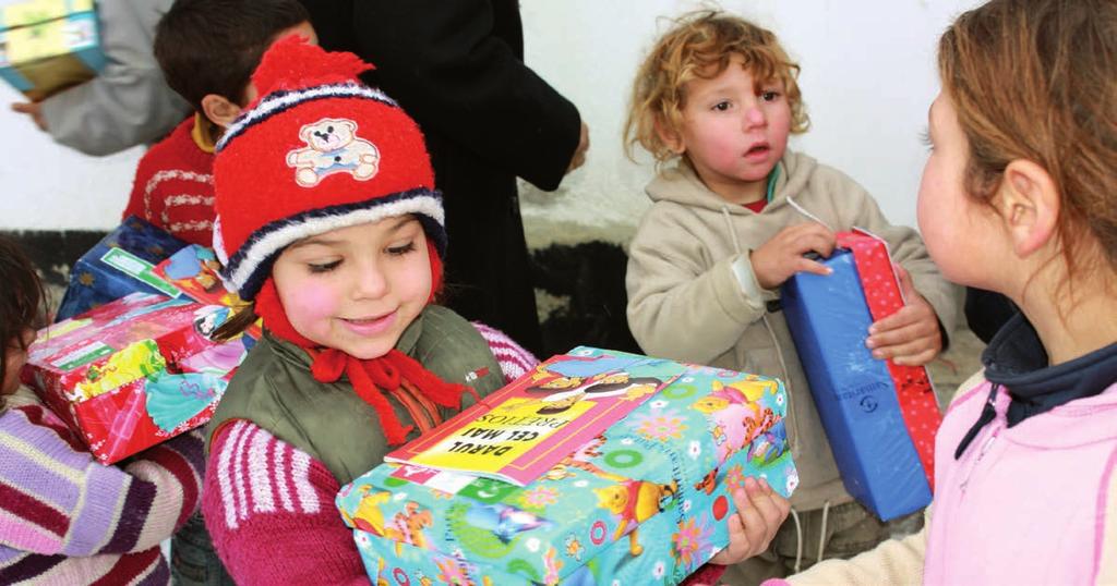 Weihnachten im Schuhkarton Seit 1996 wurden vom deutschsprachigen Raum aus über sieben Millionen Kinder beschenkt.