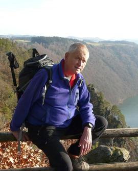 Ihre Reiseleitung Frank Steinhoff Frank Steinhoff ist in seinem Berufsleben mit vielen Ländern und Völkern in Kontakt gekommen. Jetzt im Ruhestand widmet er sich intensiv seinen Interessensgebieten.