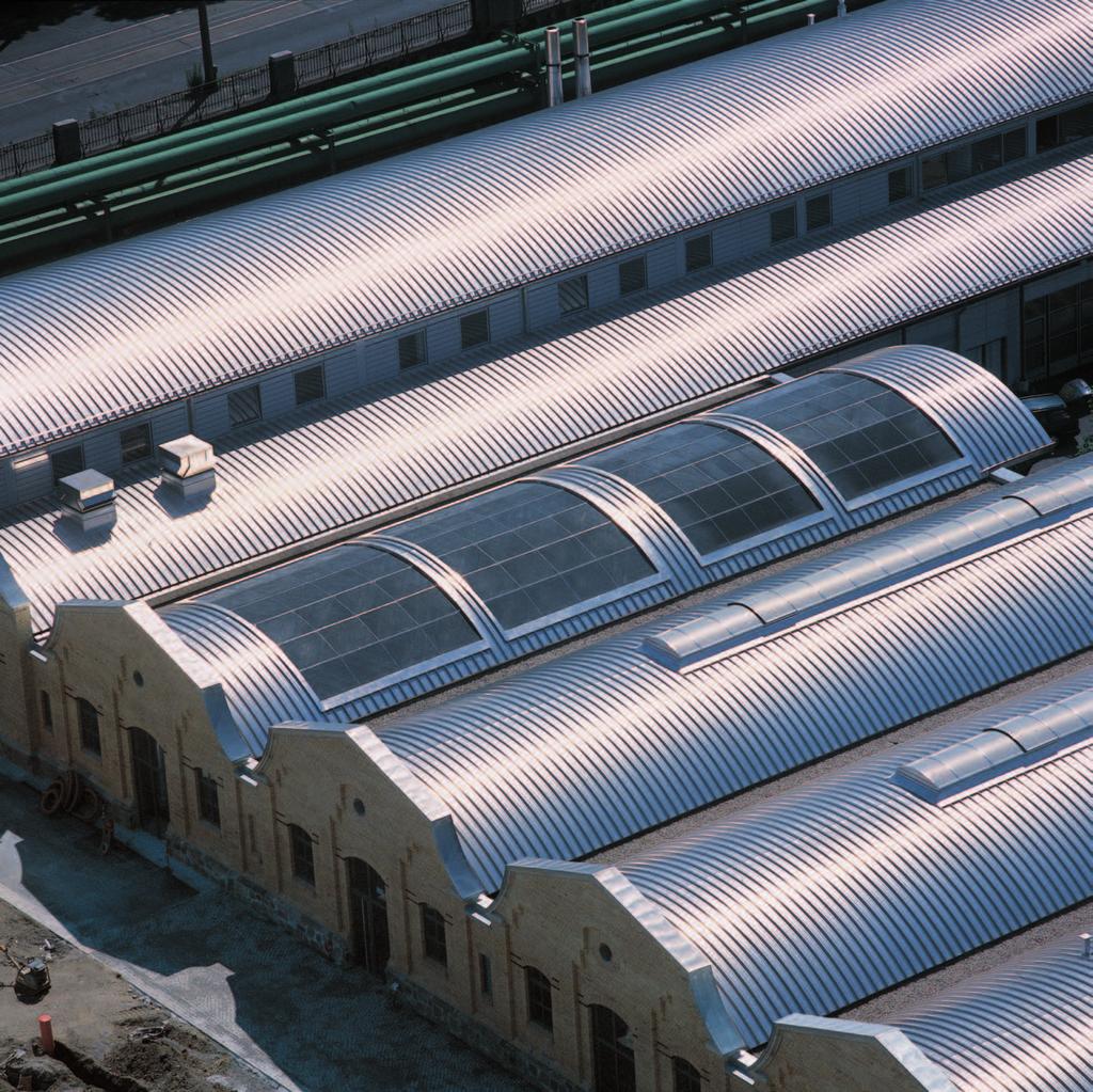 Kalzip Gebäudehüllen aus Aluminium Dachsanierung mit Kalzip auf Stahl-Leichtkonstruktion Die Dachsanierung mit Kalzip eröffnet wirtschaftliche und wertsteigernde Perspektiven für alte Bausubstanz.