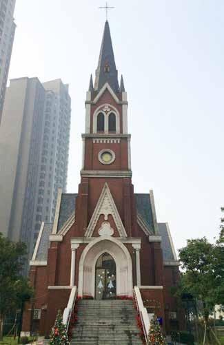 24 Kirchen in Shanghai und China (Teil 14) St Michael s Kirche 1066 Wanhangdu Lu (Changning Lu), Shanghai 天主教曹家渡圣弥额尔堂 Metro Linien