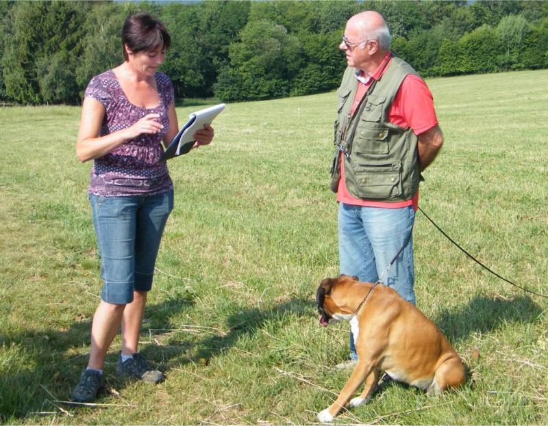 Sommerprüfung Bruchköbel, 12./13. Juni 2011 Peter Jungwirth Katharina vom Kurfürst FH2 90 Punkte Dieter Eckerdt La-Fee von My-Tee BH bestanden Senioren-Turnier Königstein-Fischbach, 5.