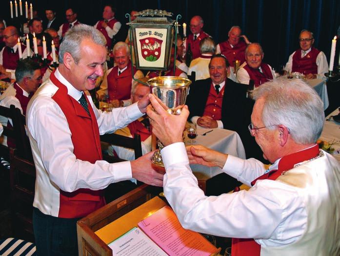 Leistung am Zunftmeisteranlass 2009 wurden die Züri-Pontoniere, repräsentiert durch ihren Präsidenten Stefan Büchi und ihren Materialwart Marcel Butz, als Vereins-Ehrengäste eingeladen.
