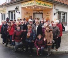 Den Sonntagnachmittag verbrachte die Gruppe mit einer kleinen Wanderung und vielen Gesprächen bei einer Bergischen Kaffeetafel am Rüdenstein im Tal der Wupper.