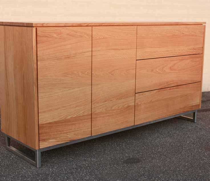 Sideboard in