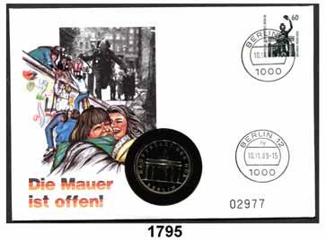 , vorzüglich - prägefrisch 28,- 1795 21/80 5 Mark 1980 Brandenburger Tor Im Numisbrief (10.11.89) "Die Mauer ist offen!"...prägefrisch 25,- 1796 21/82 5 Mark 1982 Brandenburger Tor.