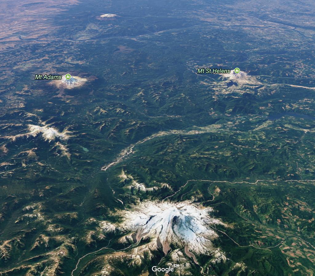 Realien Geographie Der Ausbruch des Mount St. Helens am 18. Mai 1980 Der Mount St. Helens ist ein aktiver Vulkan im Nordwesten von Amerika mit einer Höhe von 2549 m.