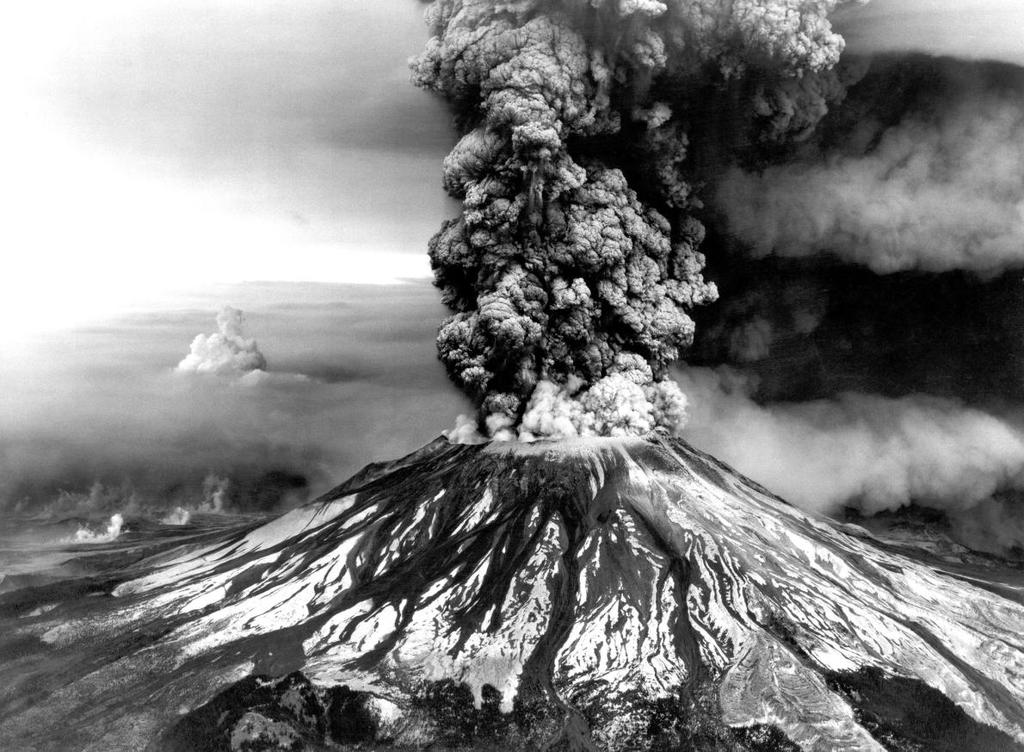 Die kanalisierte Explosionszone, mit Entfernung von bis zu 30 Kilometern vom Vulkan. Hier ebnete der pyroklastische Strom jedes in seinem Weg stehende Hindernis.