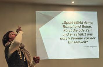 Sport nach Krebs SPORT IN DER KREBSNACHSORGE EIN THEMA DAS BEWEGT Dieses Jahr veranstalteten die Teilnehmer der Gruppe Sport nach Krebs zwei Vorträge. Am 18.11.2014 hatten wir Dr.
