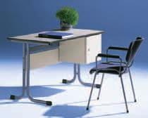 Die Stühle haben nach ergonomischen Gesichtspunkten geformte Sitz- und Rückenflächen. Die Sitzhöhe ist mit 46 cm ideal. Sie passen zu allen Schülermodellen.