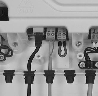 Elektroanschluss Betriebszustände Remote Box Allgemeiner Hinweis Elektroinstallations- und Anschlussarbeiten werden ausschließlich von der Elektrofachkraft ausgeführt.