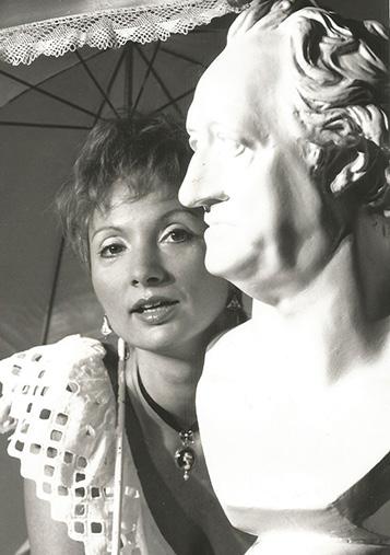 Regietätigkeit 1988 Die Schauspielkunst ist die ärgste Kupplerin (G. Hauptmann und Ida Orloff) Volksbühne Berlin, Zwei-Personenstück mit U. Voss 1998 Casanova bevorzugt von P.