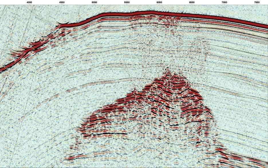 Der tiefste liegt in knapp 3000 m Wassertiefe im Bereich der jüngsten Deformationsfront und besteht aus einem Cluster von 3 Flares, die wir zuvor auch in den TOBI Daten entdeckt hatten.