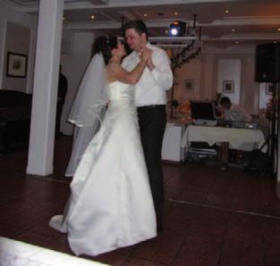 14 Wir gratulieren Stefanie und M ichael Leniger zur Hochzeit un d wünschen Ihne n für ihren gemeinsamen Le bensweg nur da s Beste!