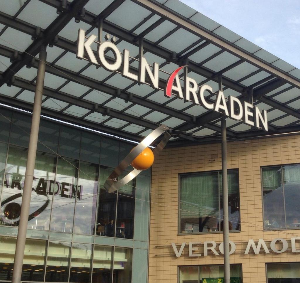 Köln Köln Arcaden Kontakte/Woche: 235.