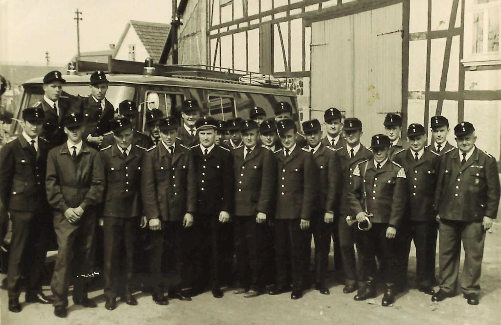 Neben der Ausbildung und Förderung der Kameradschaft wurden bis zum Jahre 1957 bei mehreren Bränden in Ostheim und den angrenzenden Gemeinden Dickershausen, Mosheim und