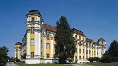 Neues Schloss Tettnang ANFAHRT ALLGEMEINE INFORMATIONEN Staatliche Schlösser und Gärten Baden-Württemberg NEUES SCHLOSS TETTNANG Schloßstraße Toblerstraße Montfortstraße L 329 Ravensburg Meckenbeuren