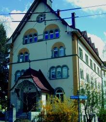 Die Zimmerbelegung der Hotels präsentiert sich wie folgt: 1995 1996 1997 1998 1999 Hotel Seidenhof 75 % 76 % 73 % 72 % 71 % Hotel Zürichberg 30 % 52 % 62 % 66 % 75 % Hotel Rütli 66 % 70 % 71 % 77 %