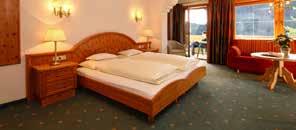 2015 Täglich: 18:30-21:00 Uhr Hotel Arlberg T +43 5446 22100 In bester Tiroler Tradition geführtes 4-Sterne Hotel! Wir verfügen über 52 individuell HHHH gestaltete Zimmer.