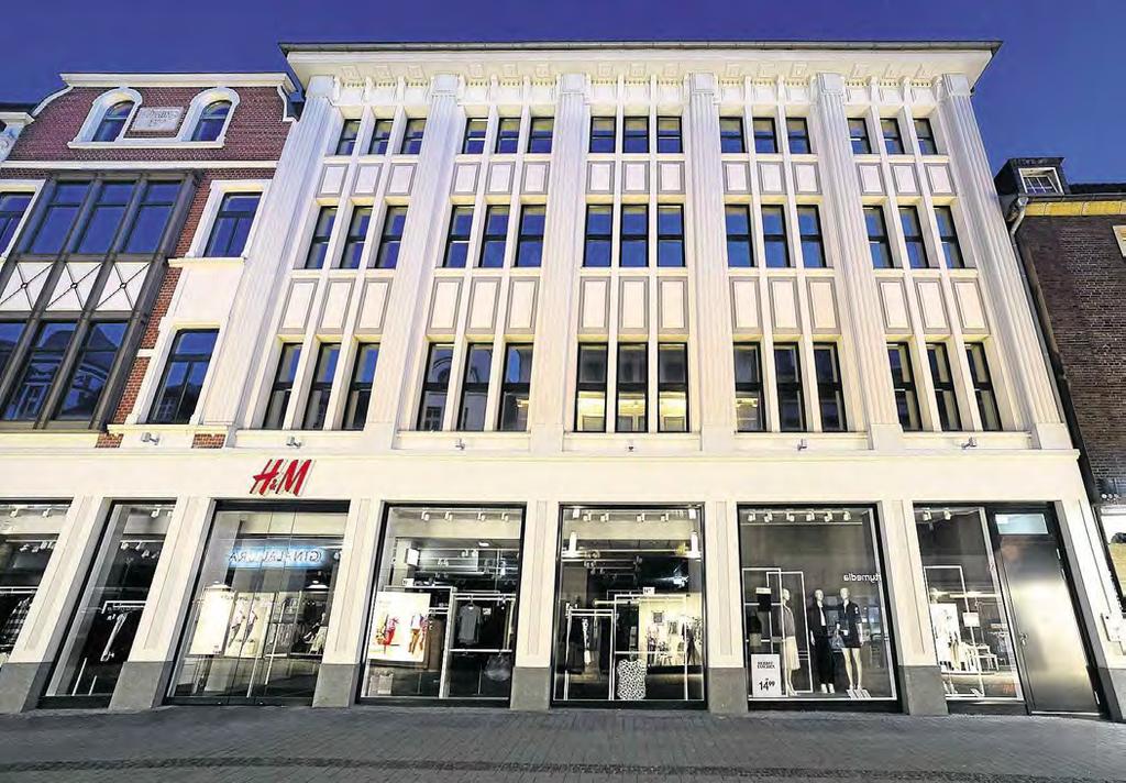 12 H&M hatsich bewusst für Standort in der oberen Emsstraßeentschieden Fitness-Kur innen und außen Um das Modehaus H&M hat es seit Jahren ein heftiges Tauziehen gegeben.