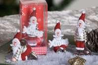 6 cm (Anhänger), 9 x 7,5 cm (Karton) Artikelnummer: 159283 Santa "Claas" Kleiner Santa "Claas" aus Keramik
