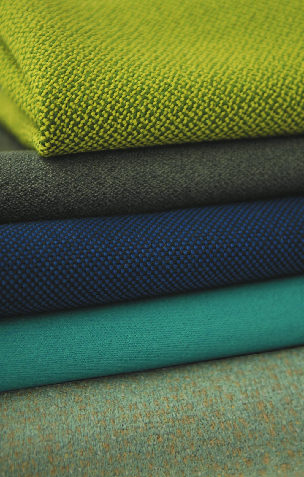Gewebebeschreibung Description of fabrics CREDO Material: 95% Schurwolle, 5% Polyamid Gewicht ca.: 640 g/m² 900 g/lm Breite ca.: 140 cm Scheuerfestigkeit: 110.