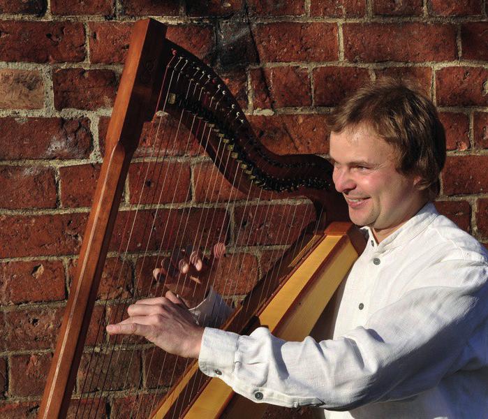 (Knopfakkordeon), Kay Doedens (Gitarre, Dudelsack, u.a.) Bei schönem Wetter findet das Konzert auf dem Außengelände statt.