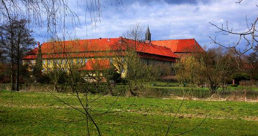 Bis heute lebt ein evangelischer Frauenkonvent im Kloster Mariensee.