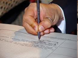 Auswahlprotokoll Vergabeentscheidung muss protokolliert werden Unterzeichnung vom deutschen Projektverantwortlichen Protokoll besteht aus zwei Teilen: Teil 1: Bewertungsgrundlagen