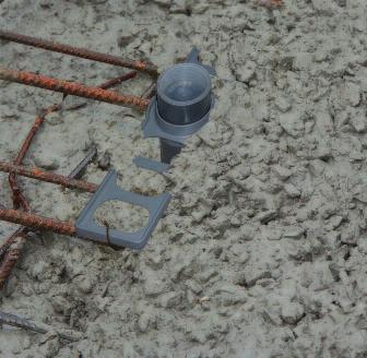 hrungen mit Durchmesser 5 mm, z. B. in angeschweißte Rohrhülsen an Spundwänden, dabei ist die Mindest-Einstecktiefe von 15 cm gemäß Vorschrift der Bau-Berufsgenossenschaft zu beachten!