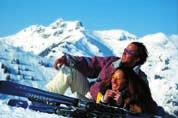 Ski & Board im Überblick Bilder Seite 16: Oben: Action und Skispaß pur - Tiefschneefahrt nahe dem