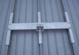 Die Klemmbefestigungen sind geeignet für Metallstehfalzdächer der Fabrikate Kalzip, Bemo, Alufalz und Rip Roof.