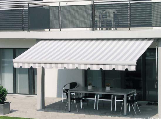 Auf engstem Raum, im Privat- oder Gastronomie-Bereich, für Terrassen und Gartensitzplätze die kompakte SELECT Markise mit Dreikanttragrohr-Technik sorgt