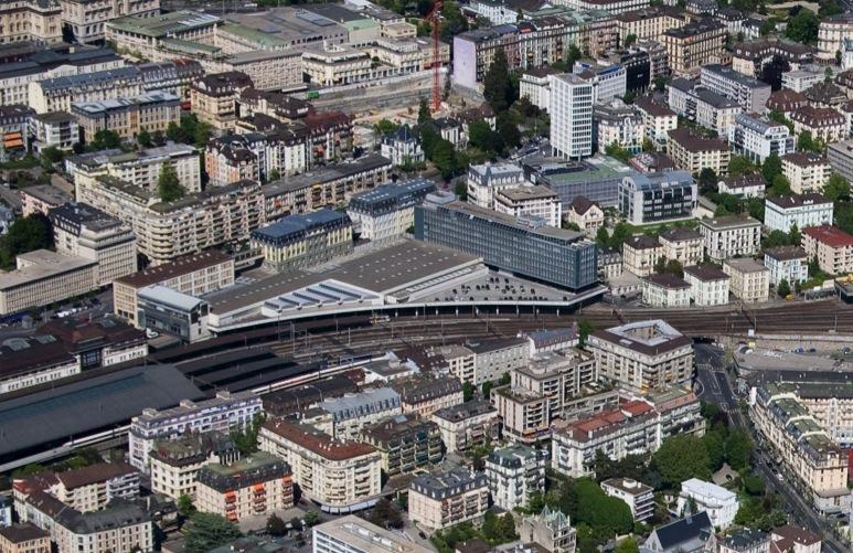 3. Immobilienportfolio & Pipeline Arealentwicklung Lausanne Rasude (La Poste) GRUNDSTÜCKSFLÄCHE 19 000 m 2 (12 000 m 2 Mobimo) NUTZUNG Büro, Hotel, Wohnungen
