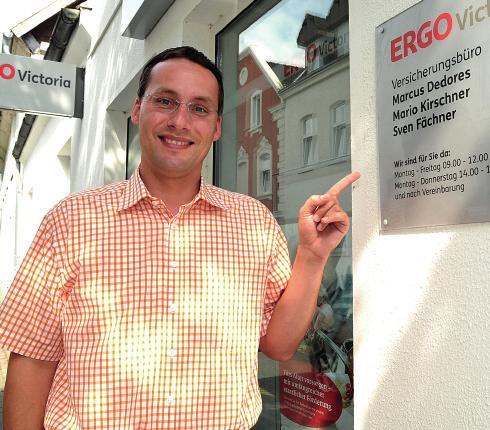 www.rwm-online.de Förderer des Monats Neuer Trikotsponsor - Mario Kirschner ein alter Bekannter Rot-Weiß Mastholte hat einen weiteren Förderer gewonnen.
