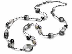 Perla de cristal Verschiedene opake schwarz-weiß Perlen, lose Ware / Various opaque black and white beads, loose / Diverses perles opaques noires et blanches, en vrac / Diverse perline