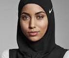 Spielerausrüstung Das Tragen eines Kopftuchs (Hidschab) ist jetzt zugelassen.