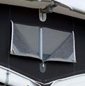 Ventilationsfenster durch Klarfolienklappe verschließbar und einseitig ausstellbar; waagerechter Hohlsaum mit Klettverschluss; spezieller Traufenkeder zur nachträglichen Anbringung von Regenrinnen;
