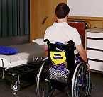 The Biggest "The Biggest" Rutschbrett erleichtert den Transfer des Patienten durch das Pflegepersonal von Mitte Bett in den Rollstuhl oder WC / Stuhl (evt. Auto).