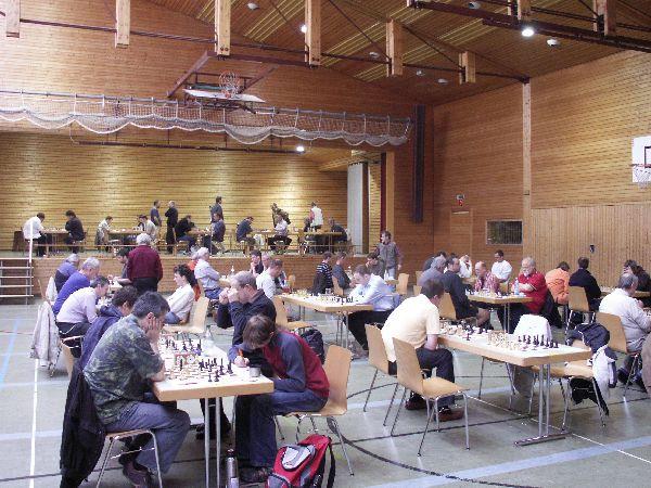 Oberschwäbische Bezirkseinzelmeisterschaft in Blaustein Im A-Open spielten mit Uwe Gebhardt, Matthias Schwab und Rainer Wolf gleich drei