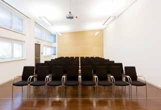 Modenschauen Schulungen Räume von 35 m² bis 220 m² Die Seminar- und Veranstaltungsräume in der Größe von 35 m² bis 220 m² erfüllen mit