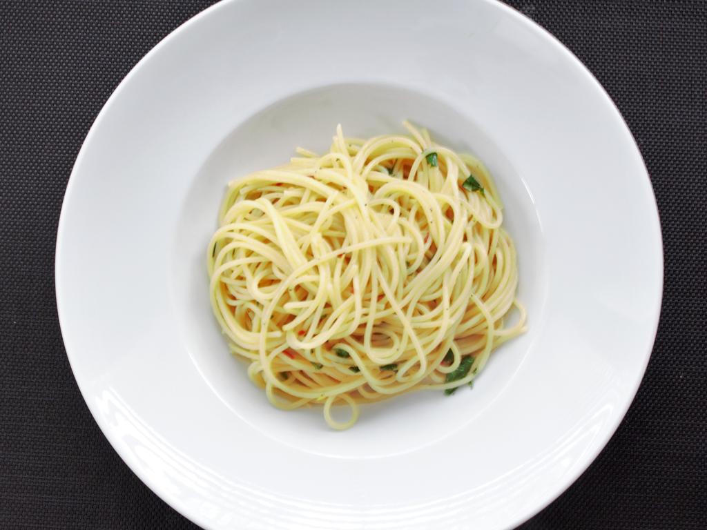 Spaghetti Aglio olio zubereitet in Minuten!